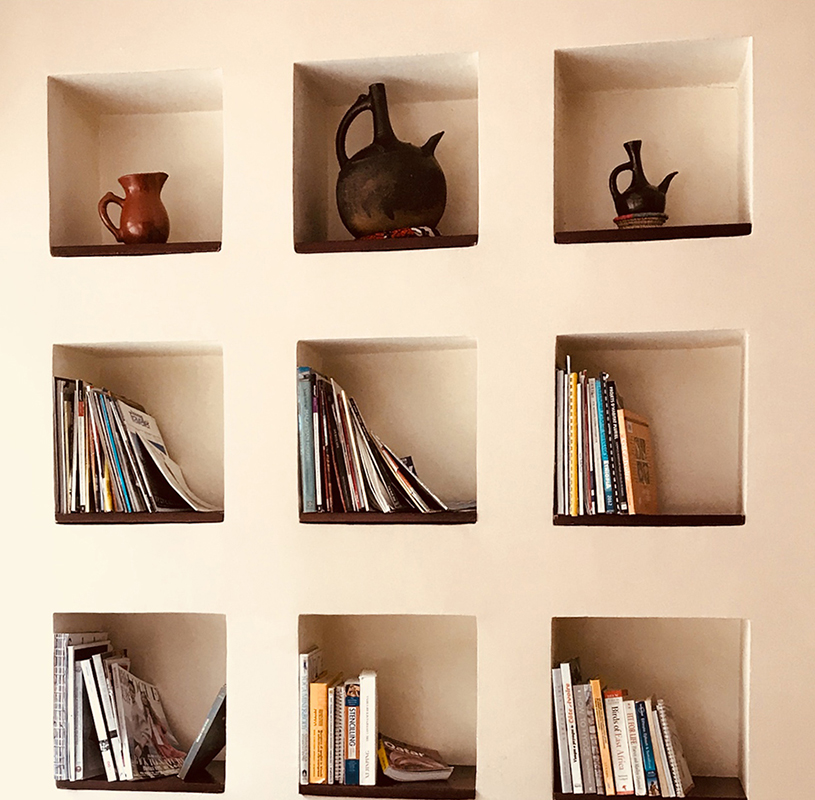 Coffee_&_books_0.jpg 
